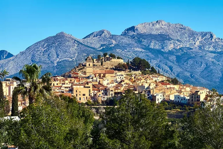 El interior de la Costa Blanca: un paraíso en auge para compradores de viviendas vacacionales