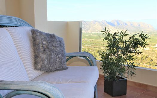 Villa exclusiva con vistas al mar en Orba – tranquilidad, naturaleza y privacidad