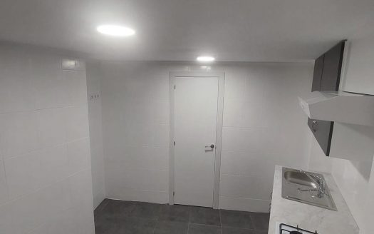 Piso a poca distancia del mar en Santa Pola en venta