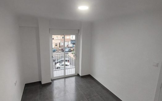 Piso a poca distancia del mar en Santa Pola en venta