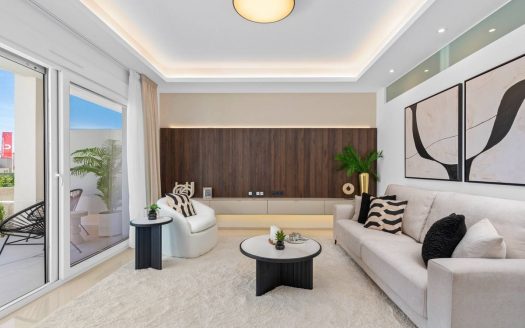 Ático de 2 dormitorios y 2 baños en el exclusivo residencial Luisa de Euromarina